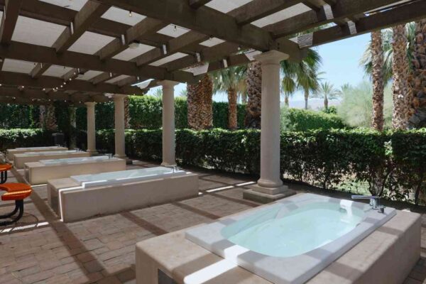 outdoor-baths-SolutionPoint-Facility