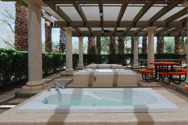 outdoor-tubs-SolutionPoint-Facility